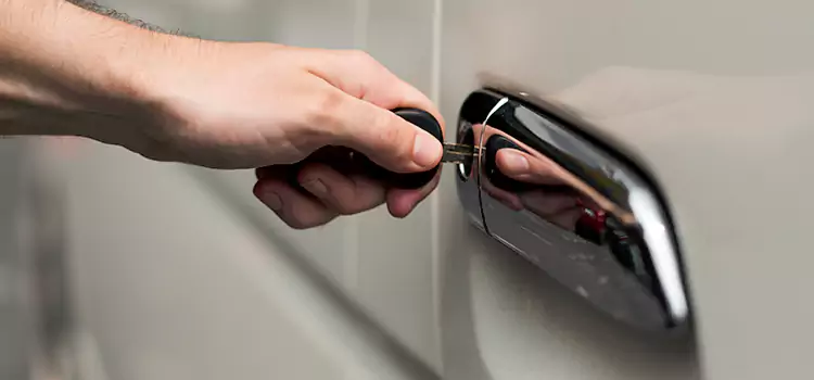 Why Choose Our Auto Locksmith Team in Roseville, CA?